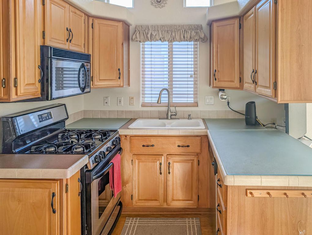 Image 12 of property listing at 70200 Dillon Road 581, Desert Hot Springs, CA 92241