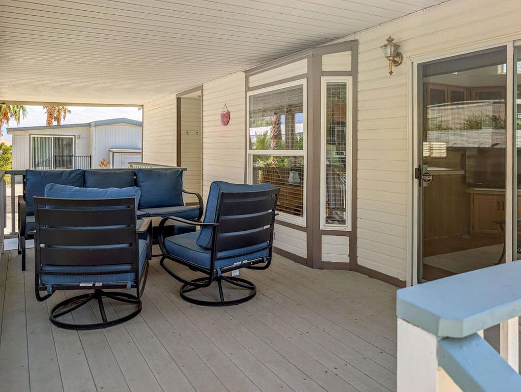 Image 9 of property listing at 70200 Dillon Road 581, Desert Hot Springs, CA 92241