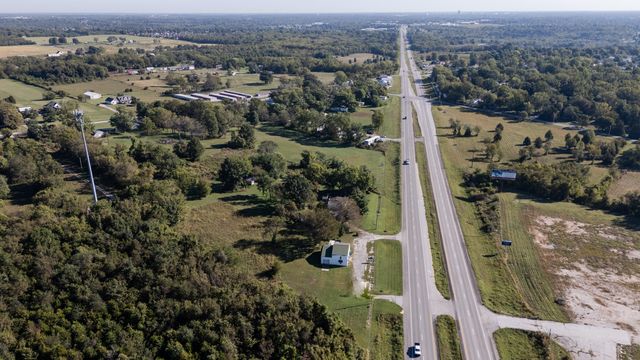 5189 W Sunshine Street, Brookline, MO 65619