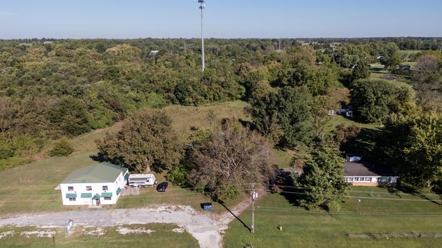 5189 W Sunshine Street, Brookline, MO 65619