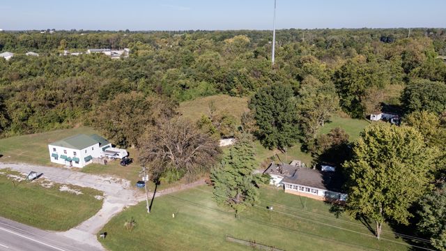 5189 W Sunshine Street, Brookline, MO 65619