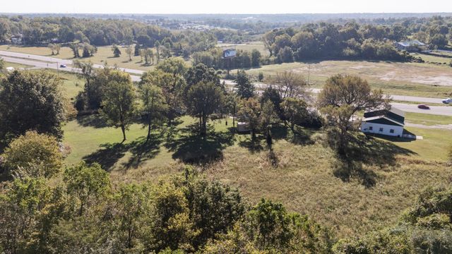 5189 W Sunshine Street, Brookline, MO 65619