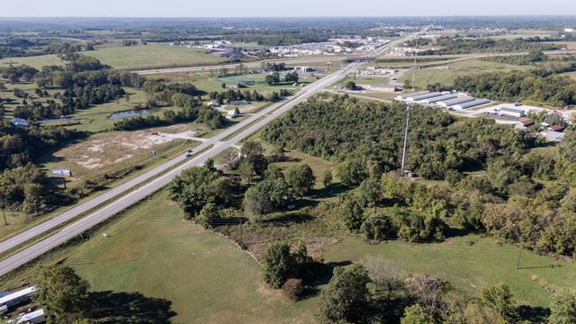 5189 W Sunshine Street, Brookline, MO 65619