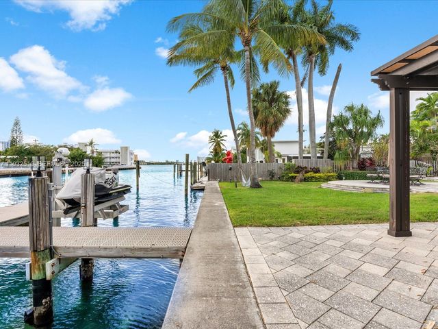 1000 S Shore Dr, Miami Beach, FL 33141