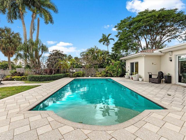 1000 S Shore Dr, Miami Beach, FL 33141