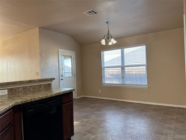 14750 S Hickory Place, Glenpool, OK 74033