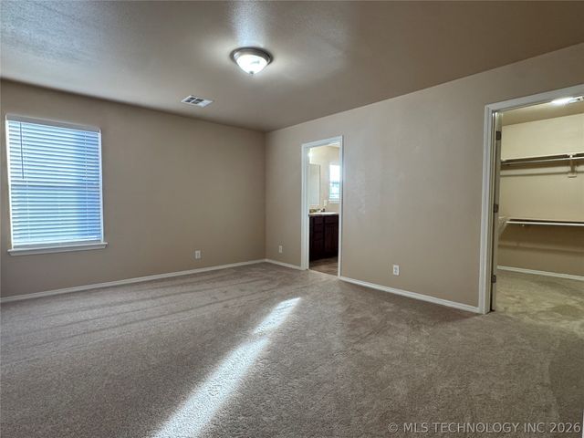 14750 S Hickory Place, Glenpool, OK 74033