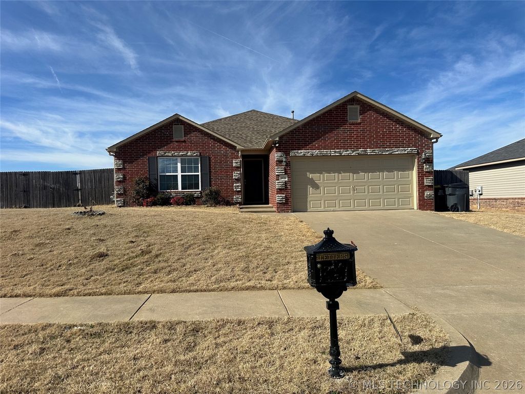 14750 S Hickory Place, Glenpool, OK 74033