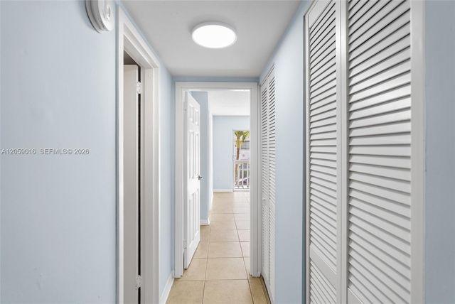 7620 Carlyle Avenue 206, Miami Beach, FL 33141