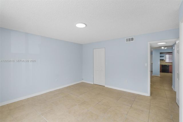 7620 Carlyle Avenue 206, Miami Beach, FL 33141