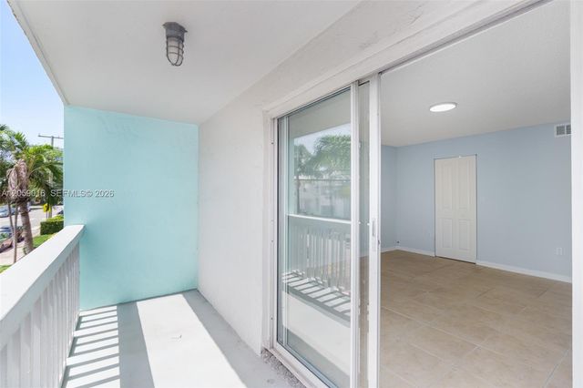 7620 Carlyle Avenue 206, Miami Beach, FL 33141
