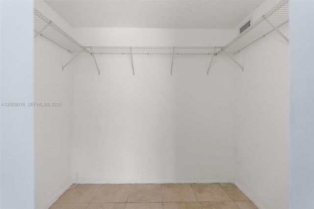 7620 Carlyle Avenue 206, Miami Beach, FL 33141