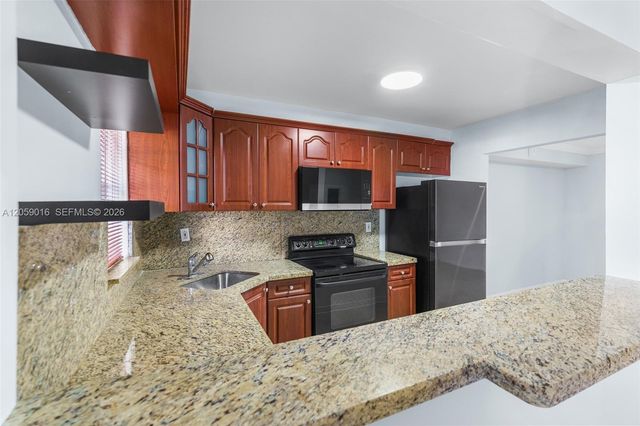 7620 Carlyle Avenue 206, Miami Beach, FL 33141