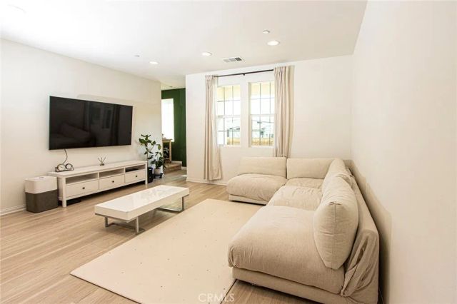 6899 Magnolia Avenue, Buena Park, CA 90621