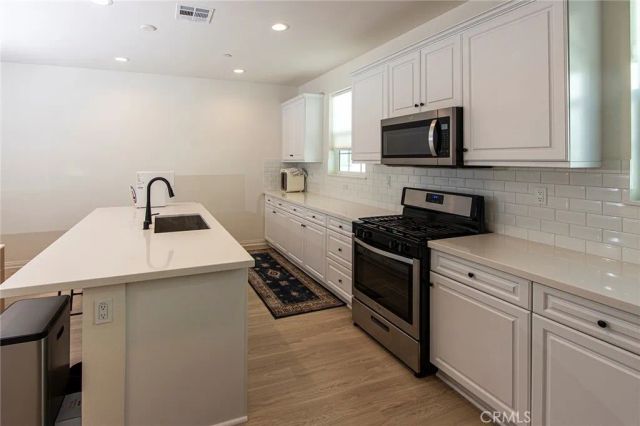 6899 Magnolia Avenue, Buena Park, CA 90621