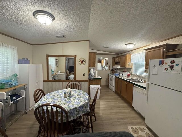 6044 Perry Lane, Lake Charles, LA 70605