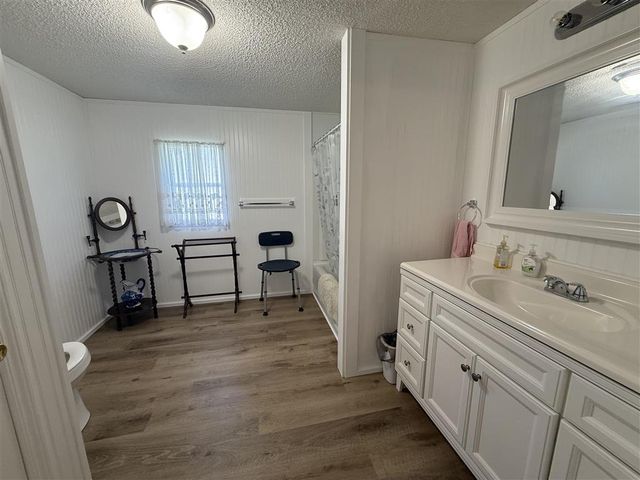 6044 Perry Lane, Lake Charles, LA 70605