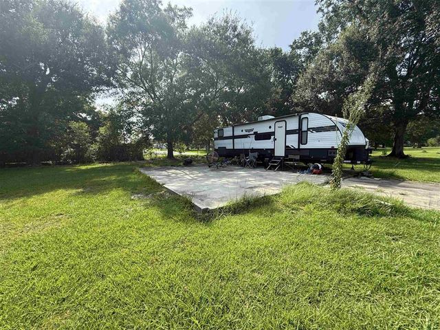 6044 Perry Lane, Lake Charles, LA 70605