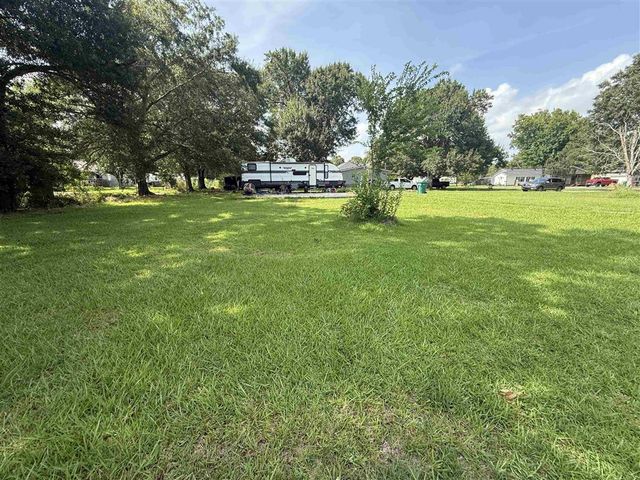 6044 Perry Lane, Lake Charles, LA 70605