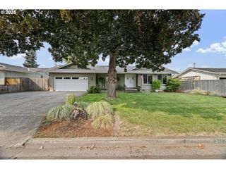 34127 EL MANOR Ave, Eugene, OR 97405