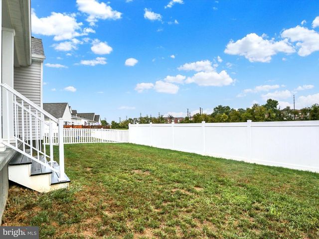 3113 BULLFINCH LANE, Mechanicsburg, PA 17055