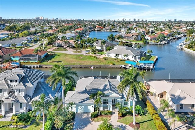 60 Anchor CT, Marco Island, FL 34145