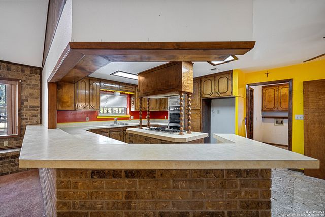 1431 S SH-123, Karnes City, TX 78118