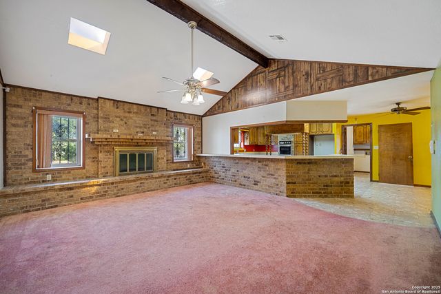 1431 S SH-123, Karnes City, TX 78118