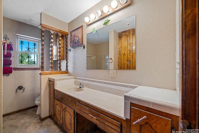 1431 S SH-123, Karnes City, TX 78118