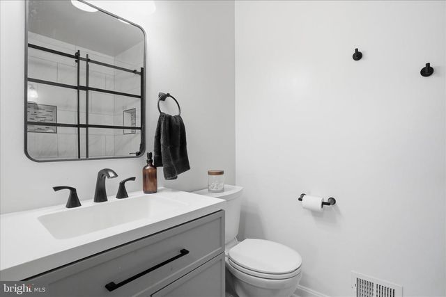 490 JOCELYNE CT, Front Royal, VA 22630