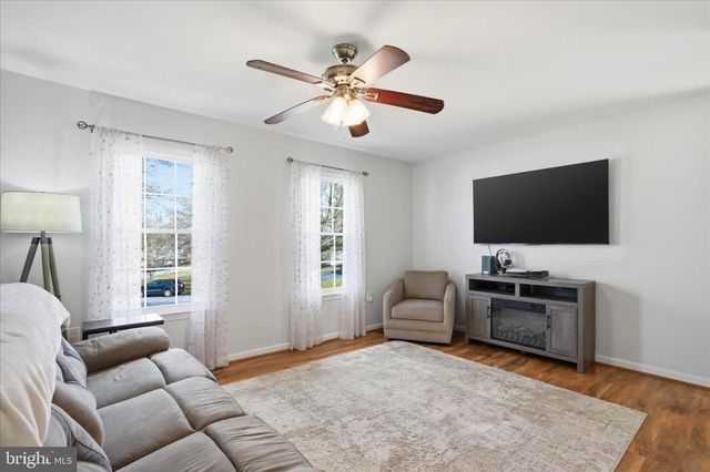 490 JOCELYNE CT, Front Royal, VA 22630