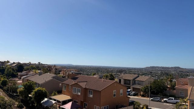 7770 La Mesa Summit Dr, La Mesa, CA 91941