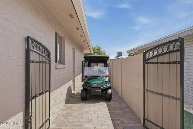 4135 E CARMEL Avenue, Mesa, AZ 85206