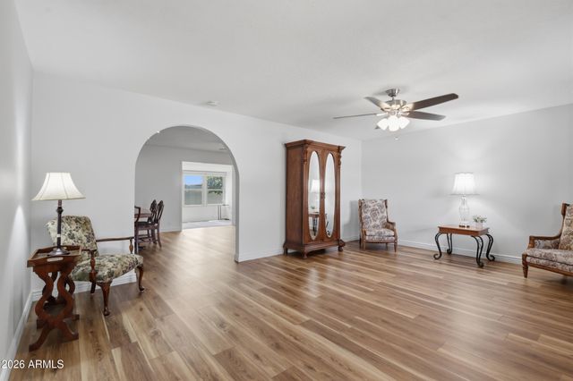 4135 E CARMEL Avenue, Mesa, AZ 85206