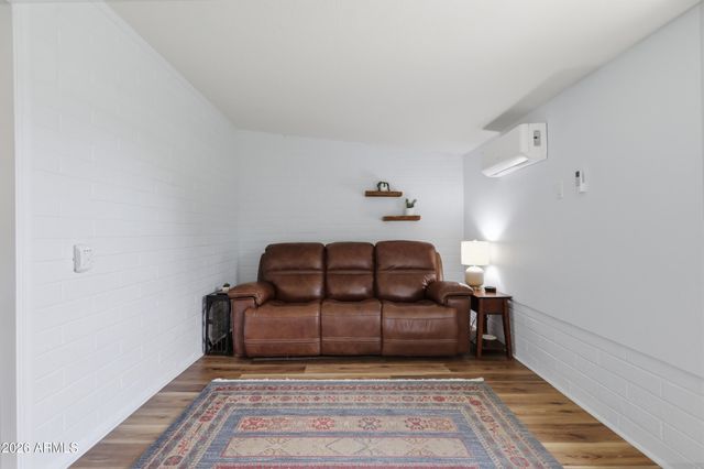 4135 E CARMEL Avenue, Mesa, AZ 85206