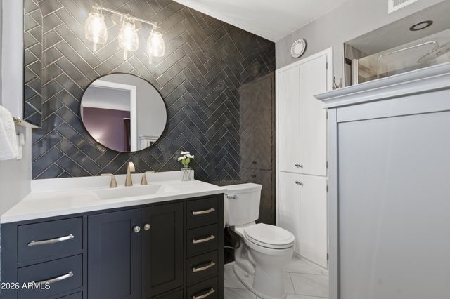 4135 E CARMEL Avenue, Mesa, AZ 85206