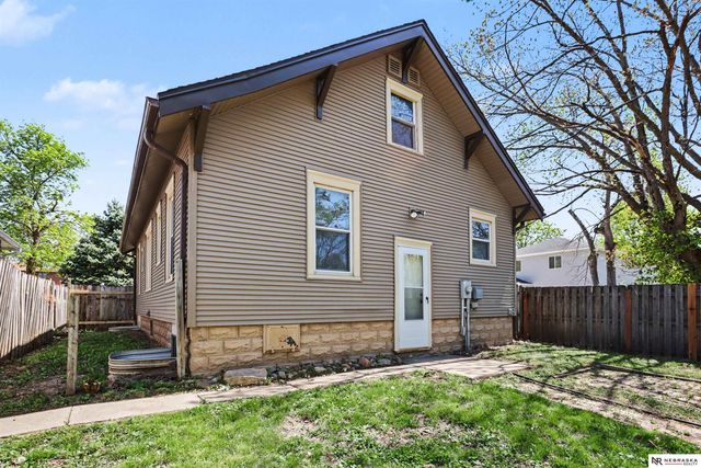 2729 N 46th Street, Lincoln, NE 68504