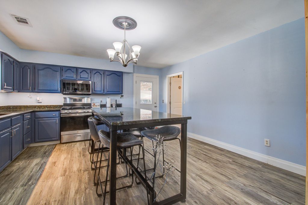 Image 10 of property listing at 1930 Varner Street, Summerville, SC 29486