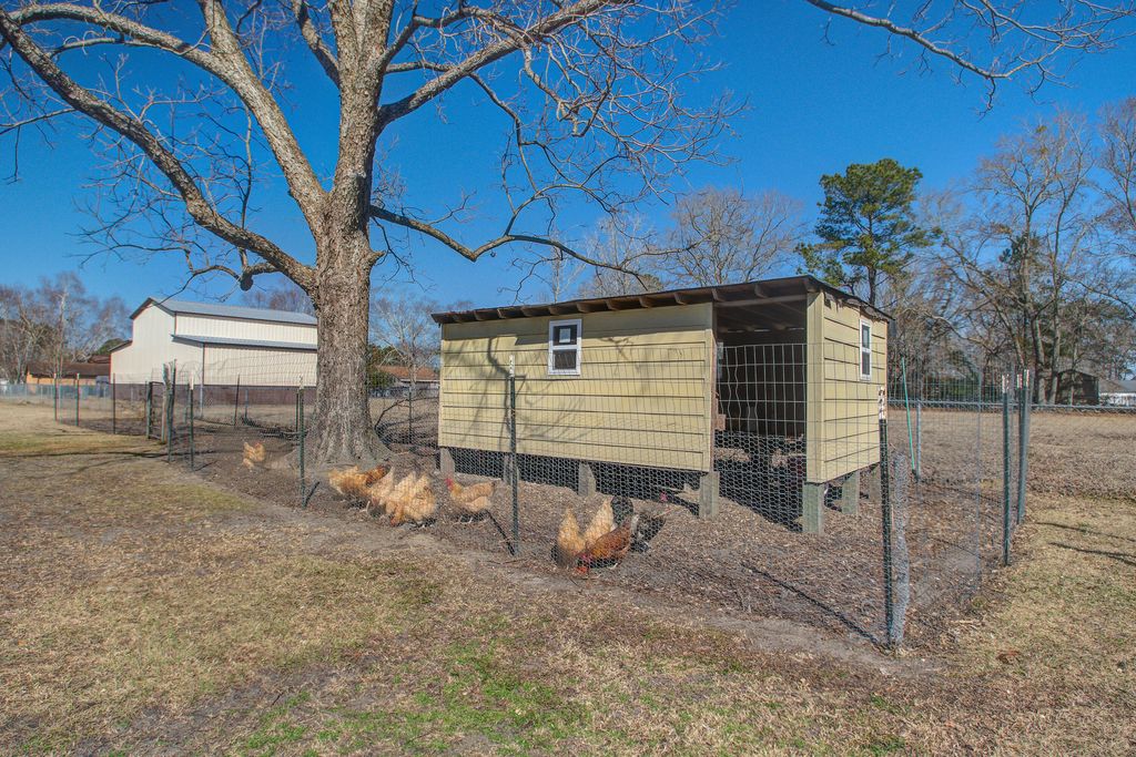 Image 33 of property listing at 1930 Varner Street, Summerville, SC 29486