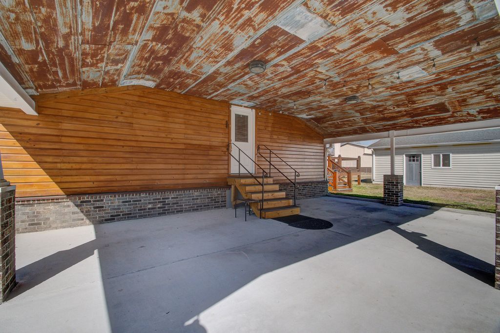 Image 39 of property listing at 1930 Varner Street, Summerville, SC 29486