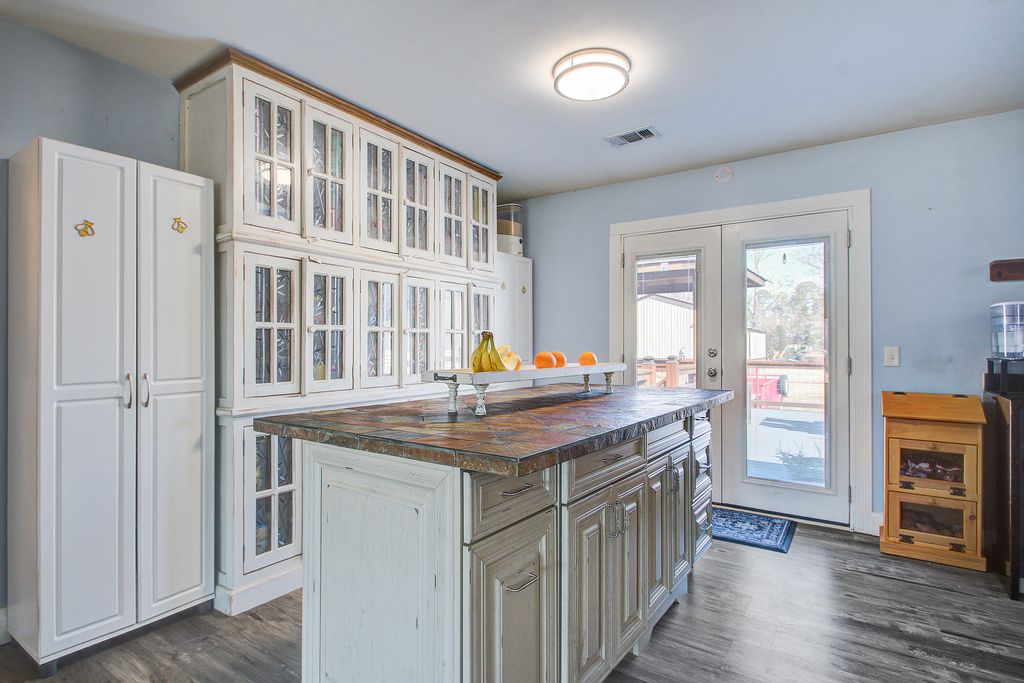 Image 8 of property listing at 1930 Varner Street, Summerville, SC 29486