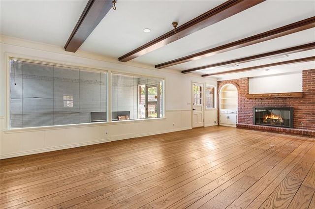 1609 Glenbrook Terrace, Nichols Hills, OK 73116