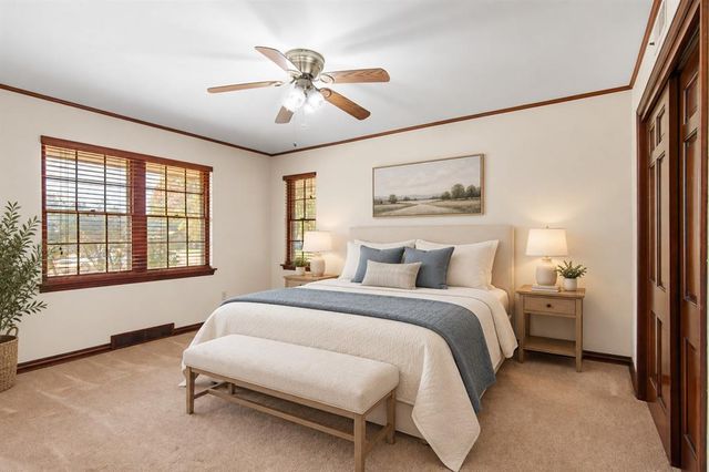 1609 Glenbrook Terrace, Nichols Hills, OK 73116