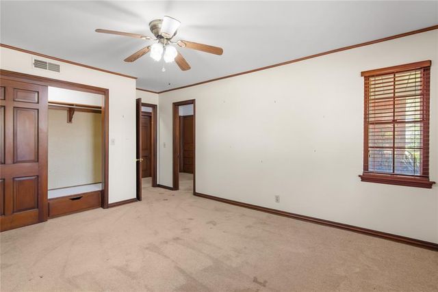 1609 Glenbrook Terrace, Nichols Hills, OK 73116