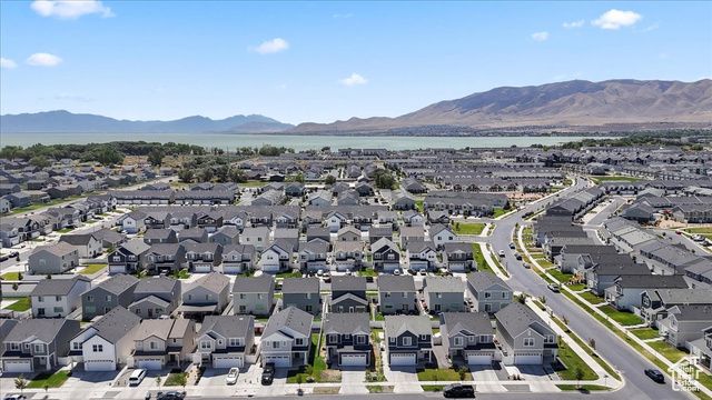 1133 E COMMODORE LN, Saratoga Springs, UT 84045