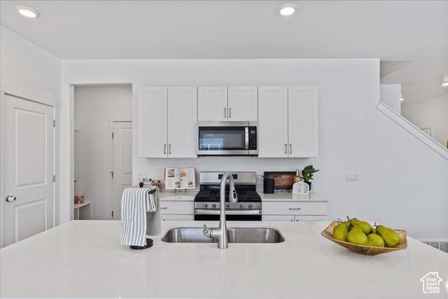 1133 E COMMODORE LN, Saratoga Springs, UT 84045