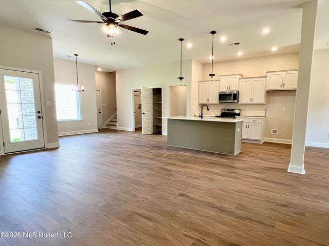 2144 Scott Meadows Lane, Hernando, MS 38632