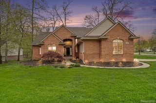 1865 Elkridge Circle, Highland Charter Township, MI 48356