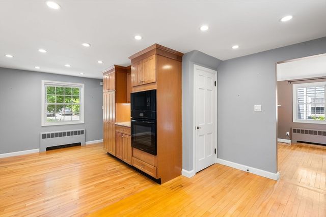 30 School Street, Milton, MA 02186