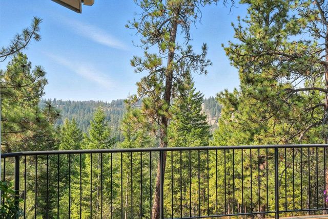 1607 E Wildflower Ln, Spokane, WA 99224